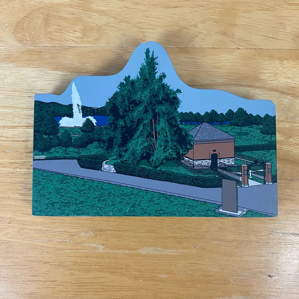 2003 Hometowne Collectibles Pittsburgh Point State Park Shelf Sitter